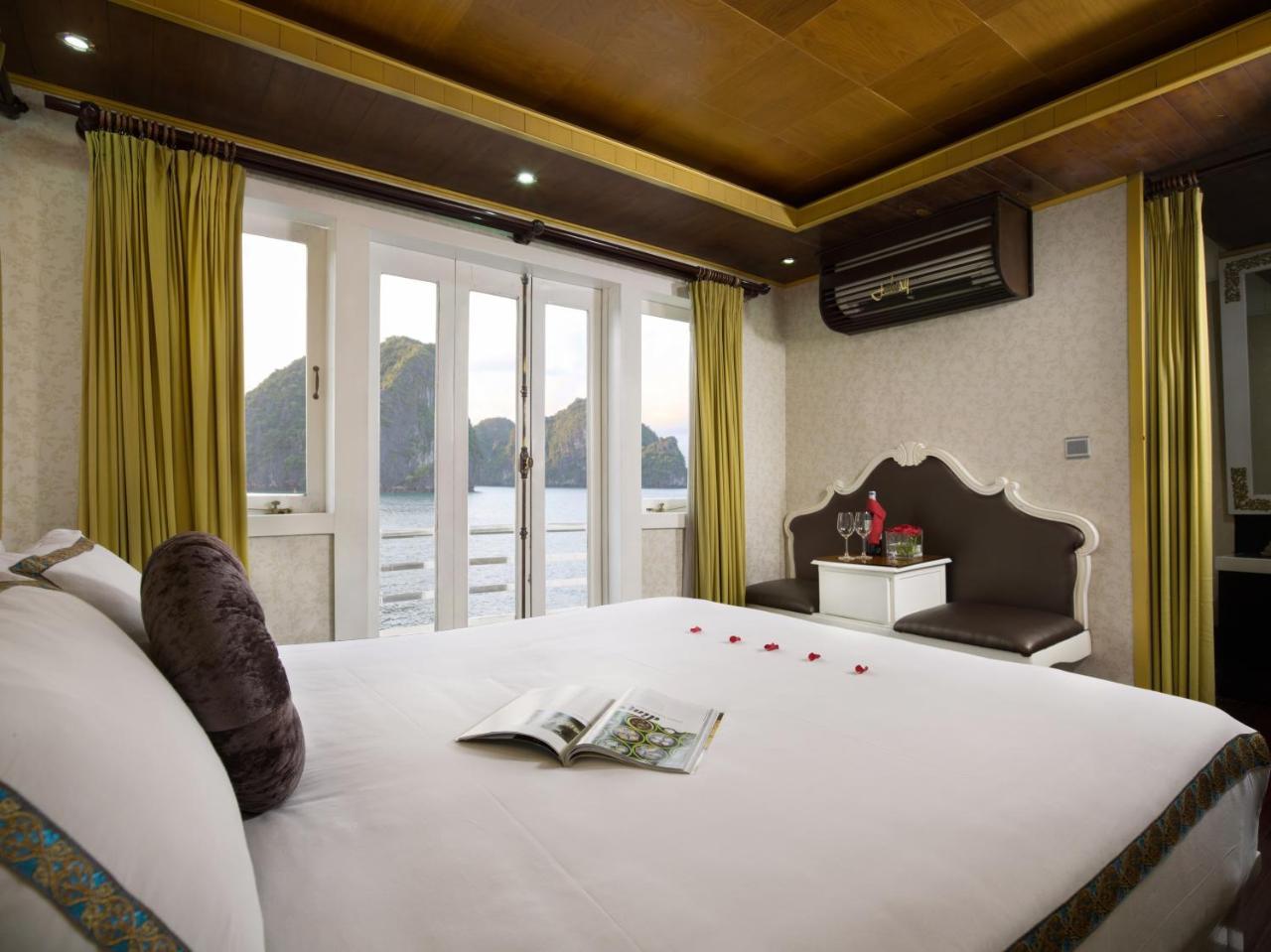 Majestic Halong Cruise Hotel Ha Long Exterior photo
