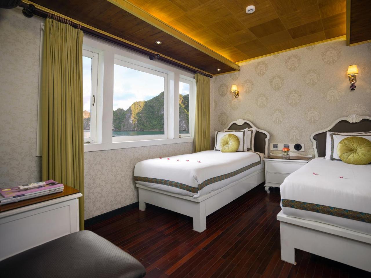 Majestic Halong Cruise Hotel Ha Long Exterior photo