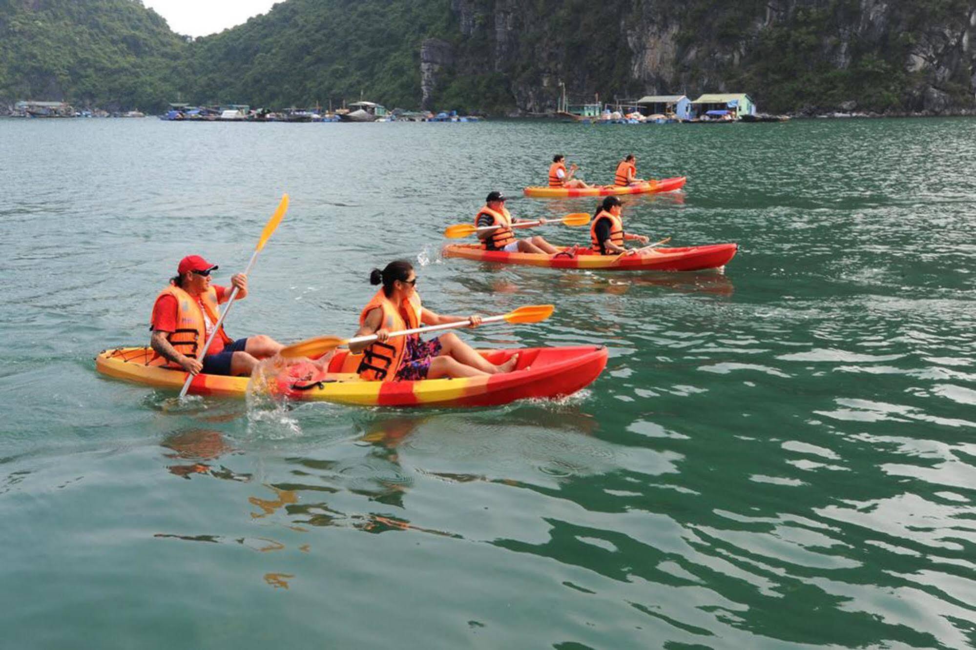 Majestic Halong Cruise Hotel Ha Long Exterior photo
